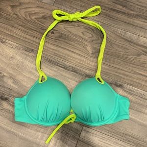 A bombshell Victoria secret swim top